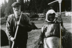 Husmannsfolket på Olimbsbråten – Foto: Randsfjordmuseene AS