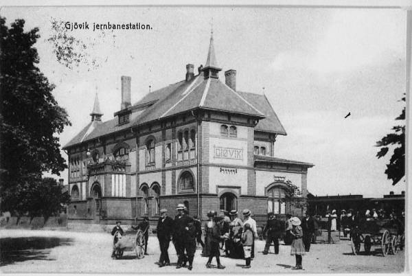 Bilde av Gjøvik stasjon i 1911
