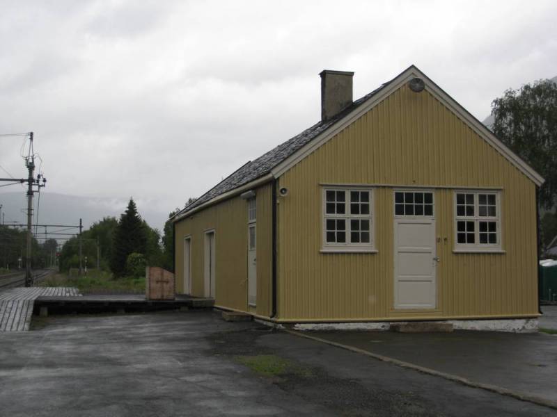 Bilde av godshuset ved Kvam stasjon
