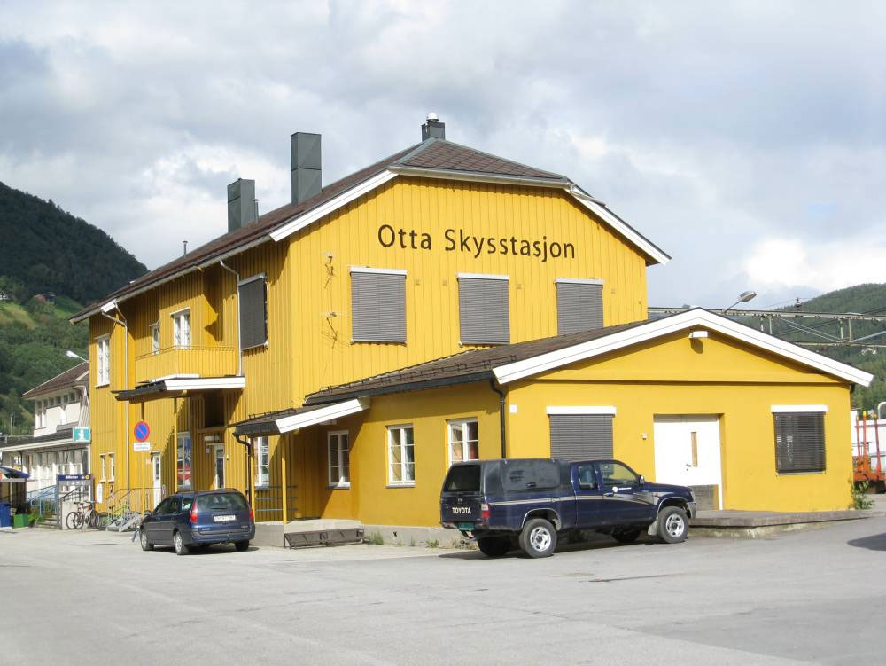 Bilde av Otta stasjon