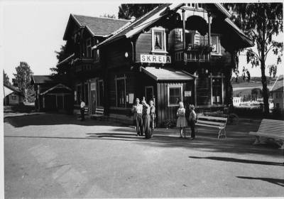 Bilde av Skreia stasjon omkring 1960