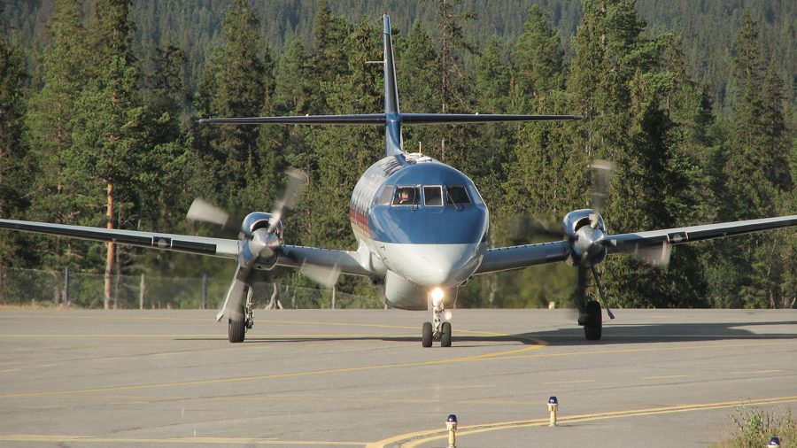 Bilde av fly på Fagernes Lufthavn