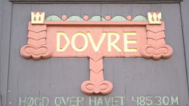 Dovre stasjon (Fotograf: Dagmar Buen © Fylkesarkivet i Oppland) Bilde skilt Dovre stasjon