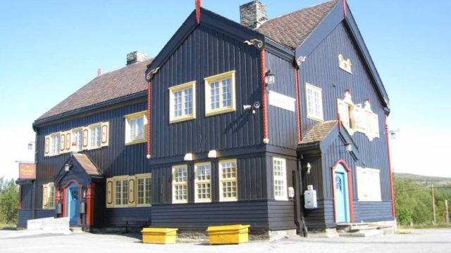 Hjerkinn stasjon (Fotograf: Dagmar Buen © Fylkesarkivet i Oppland). Bilde Hjerkinn stasjon