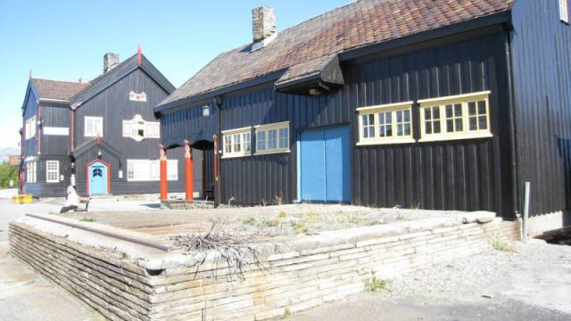 Hjerkinn stasjon (Fotograf: Dagmar Buen © Fylkesarkivet i Oppland). Bilde Hjerkinn stasjon