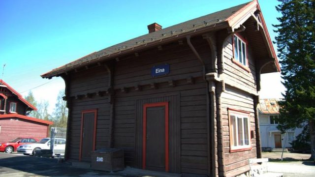 Eina stasjon 2008 (Fotograf: Solfrid Myhre, (c)Arkivnett Oppland) Bilde av bygg ved Eina stasjon