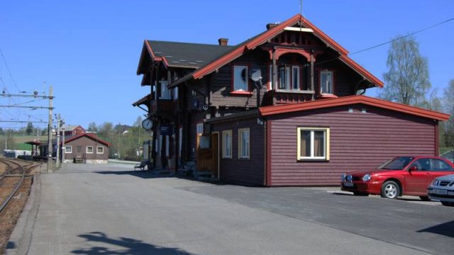 Eina stasjon 2008 (Fotograf: Solfrid Myhre, (c)Arkivnett Oppland) Bilde Eina stasjon 2008