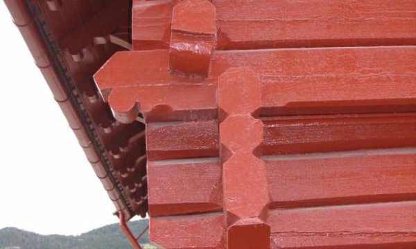 Fåvang stasjon (Fotograf: Dagmar Buen © Fylkesarkivet i Oppland). Bilde av detaljer bygg Fåvang stasjon