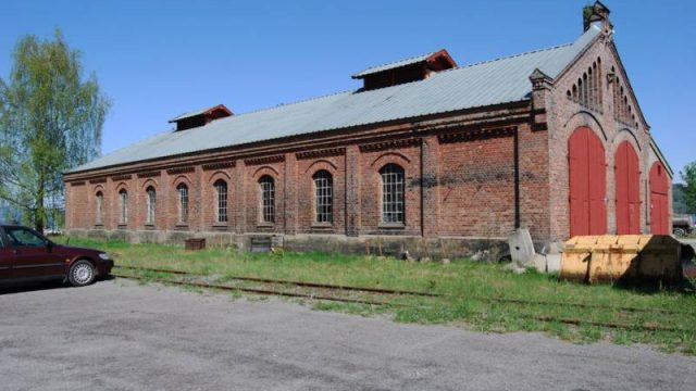 Gjøvik stasjon (Fotograf: Solfrid Myhre, (c)Arkivnett Oppland) Bilde av toghallen ved Gjøvik stasjon