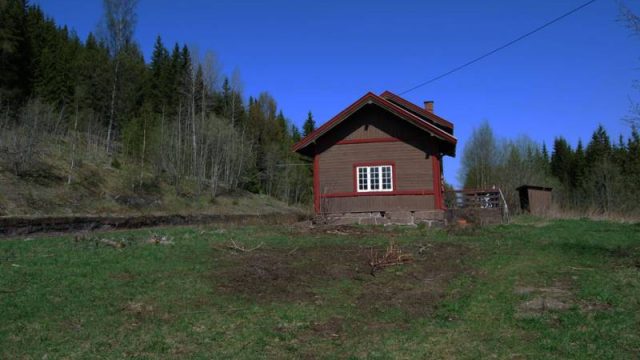 Hågår stasjon (Fotograf: Solfrid Myhre, (c) Arkivnett Oppland) Bilde stasjonsbygg ved Hågår stasjon