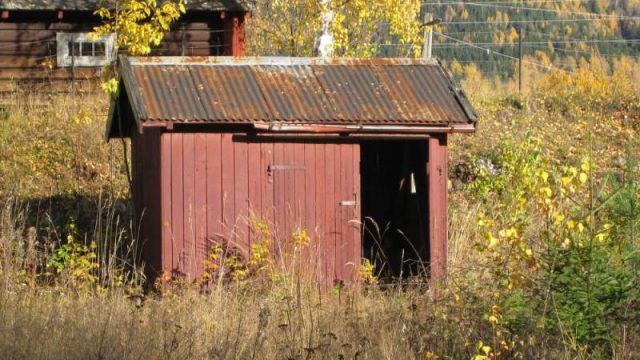 Losna stasjon (Fotograf: Dagmar Buen © Fylkesarkivet i Oppland). Bilde av bygg ved Losna stasjon