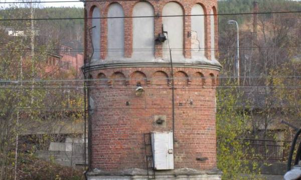 Lillehammer stasjon, vanntårnet (Fotograf: Dagmar Buen © Fylkesarkivet i Oppland) Bilde vanntårnet