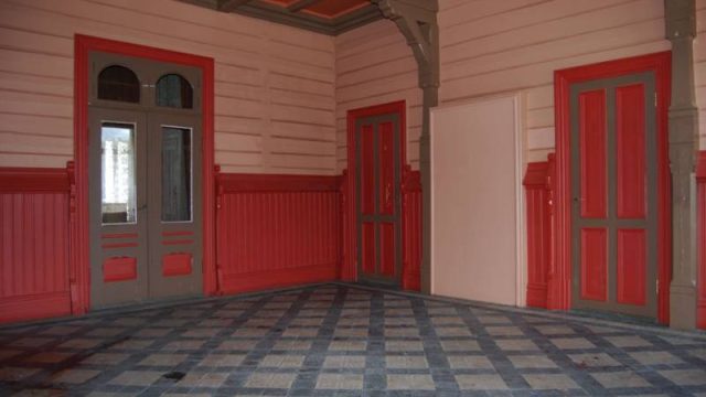 Venterommet på Lunner stasjon (Fotograf: Solfrid Myhre, (c) Arkivnett Oppland) Bilde av venterommet på Lunner stasjon